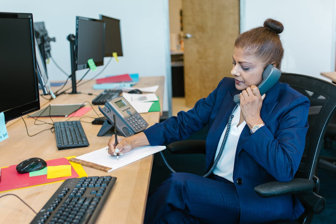 Working When Phone Rang How to Manage On-Call Alerts Without Giving Out Your Personal Number